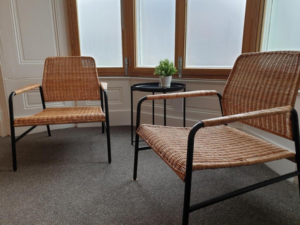 Mcmillan House Studio Apartments Йорк Екстериор снимка