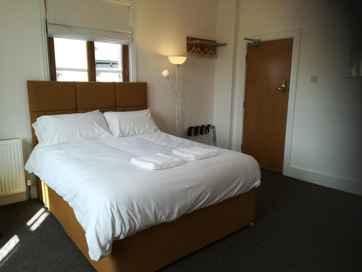 Mcmillan House Studio Apartments Йорк Екстериор снимка