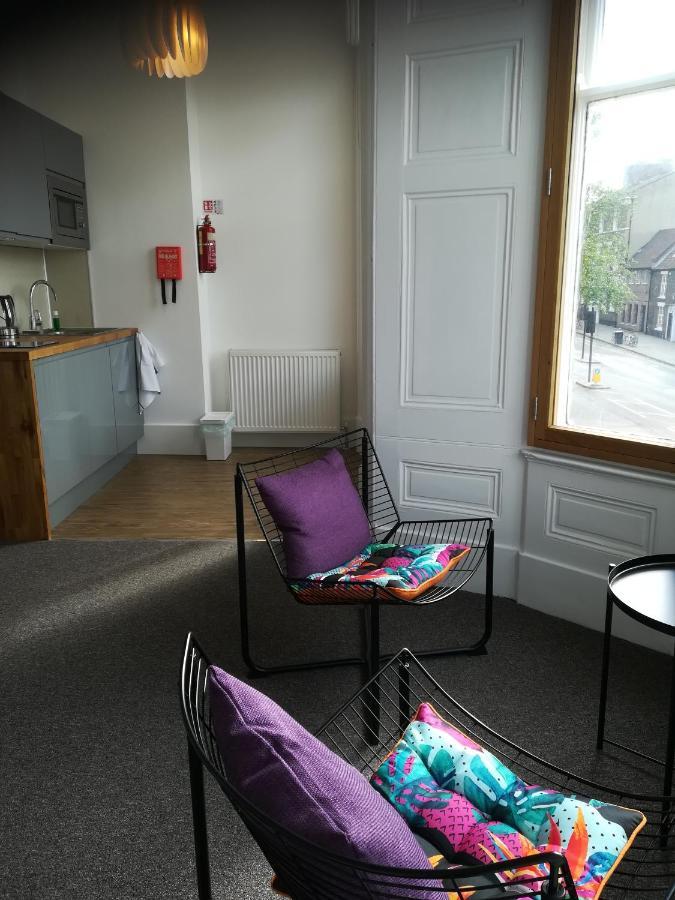 Mcmillan House Studio Apartments Йорк Екстериор снимка