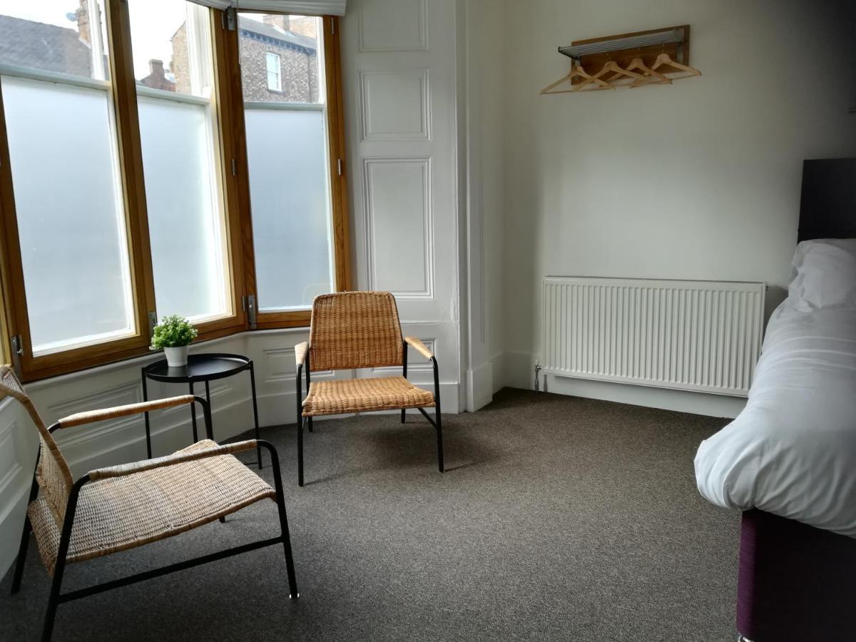 Mcmillan House Studio Apartments Йорк Екстериор снимка